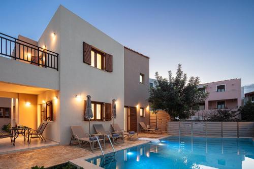 Provillas Ι Ιι & Ιιι Luxury Villas with Private Pool Near Retrymno — 4-Star Luxury Hotel in Atsipopoulo, Greece