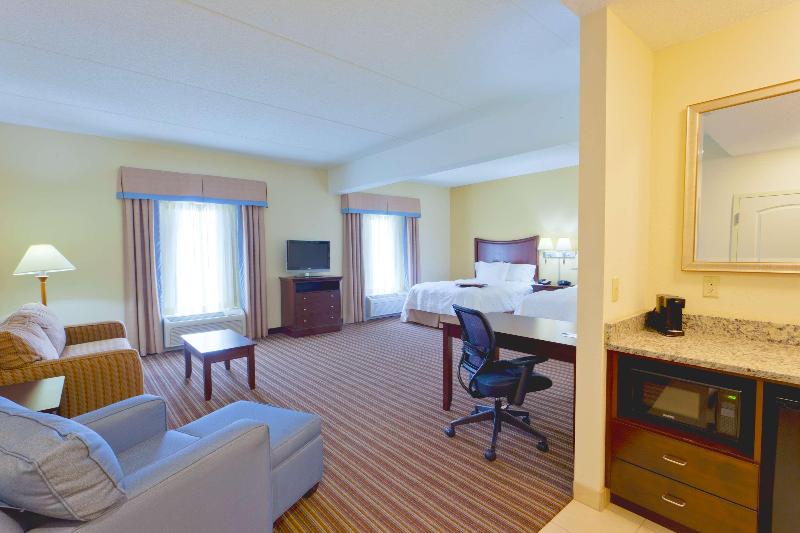 Hampton Inn by Hilton Gainesville Haymarket - photo 32