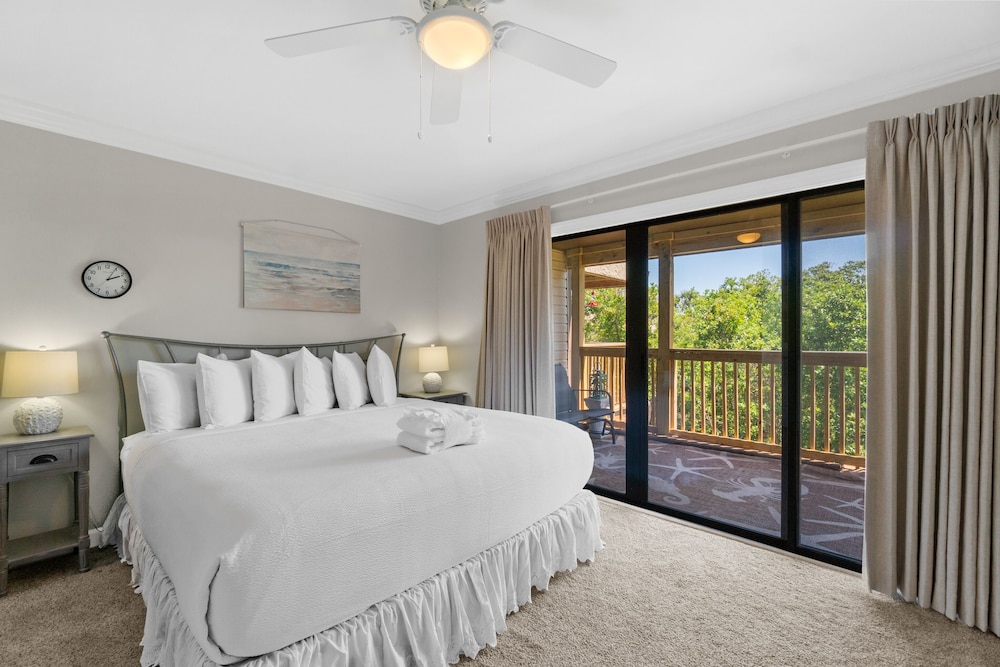 Portside Resort Pet Friendly Rentals by Panhandle Getaways - photo 7