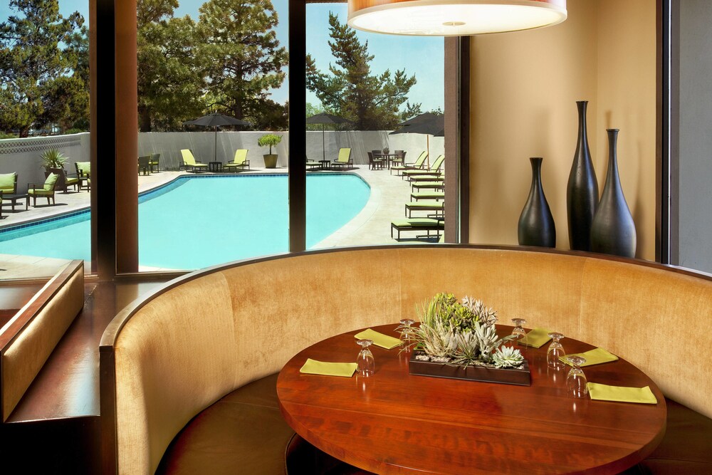 Sheraton Albuquerque Airport Hotel - photo 24