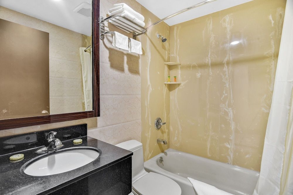 Brooklyn Broadway Hotel - photo 7