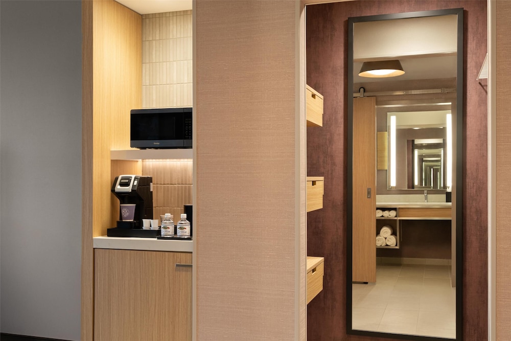 Hilton Garden Inn Greenville University Area - photo 14