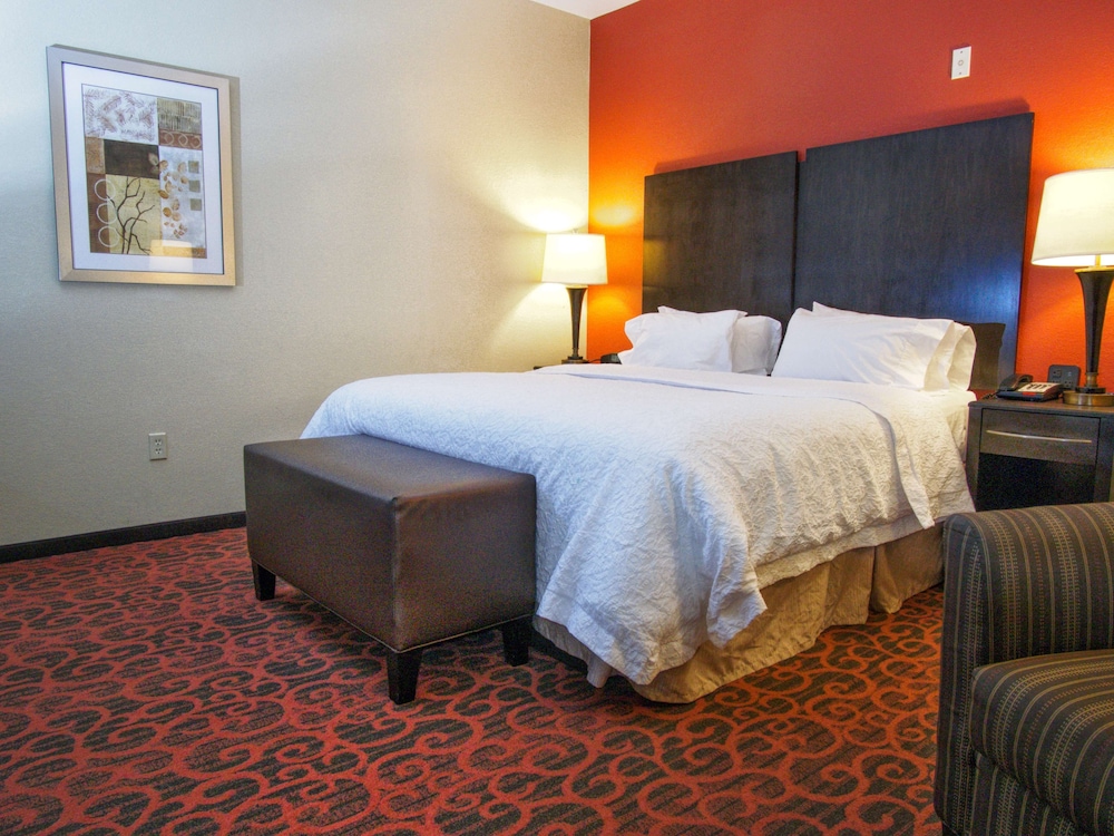 Hampton Inn & Suites Elk City - photo 13