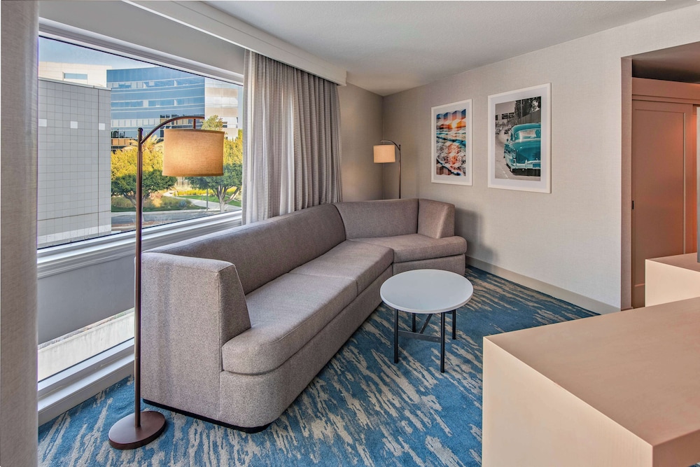 DoubleTree by Hilton LAX El Segundo - photo 19