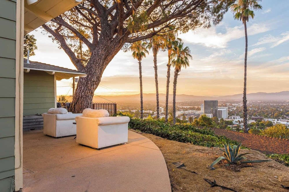 Oak Hills by Avantstay Panoramic View Pool Spa - photo 49