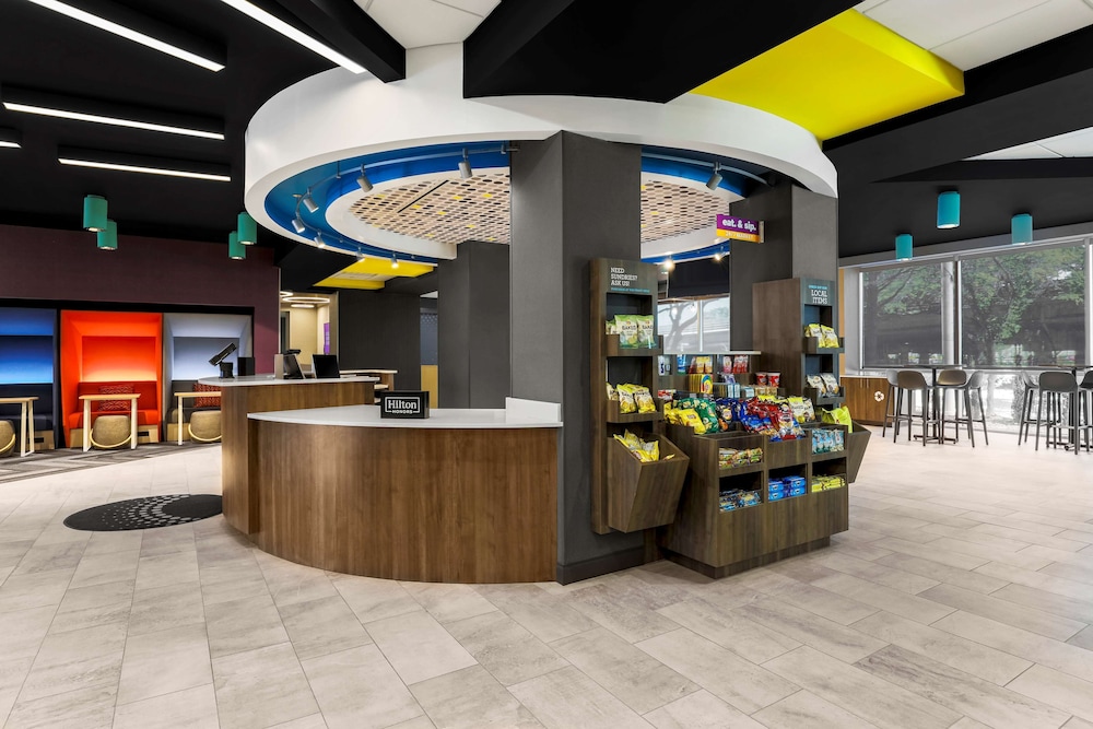 Tru by Hilton Dallas Downtown Market Center - photo 8