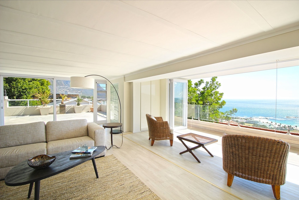 Medburn Road 16A — 4-Star Luxury Hotel in Cape Town, South Africa