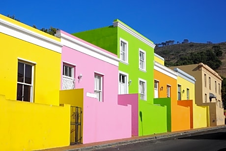 Atlantic Seaboard Air Agents - last minute hotel in Sea Point