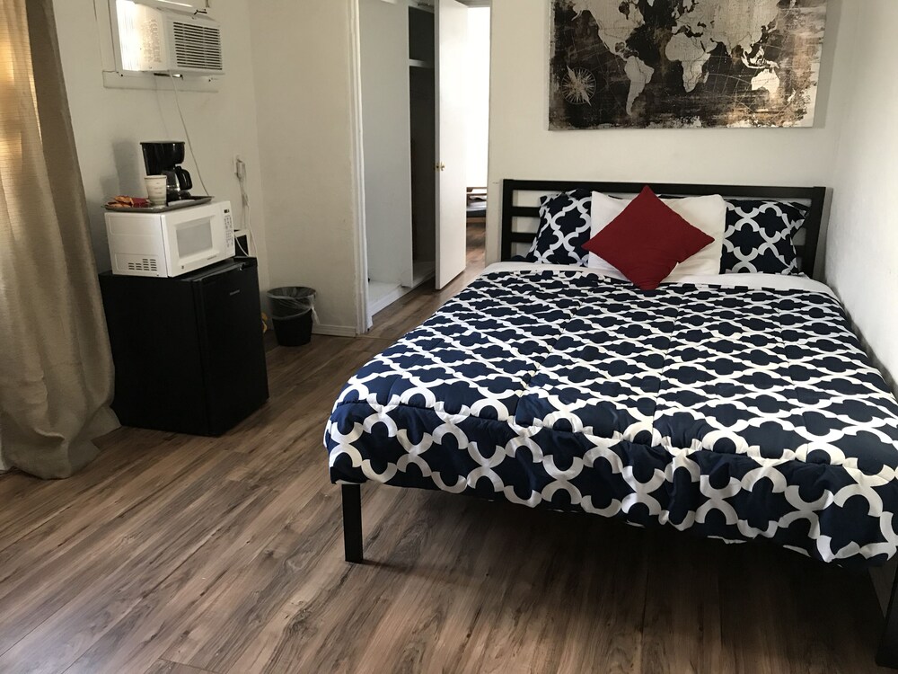 Mojave Trails Inn and Suites - photo 18