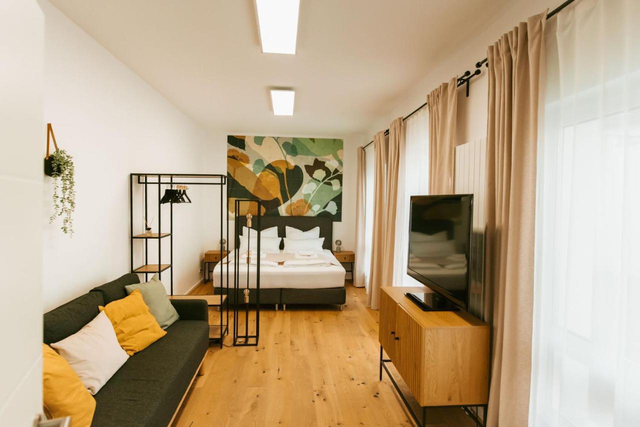 Staylight City Loft privater Parkplatz Nähe zur Messe und der City Premium Appartements — 4-Star Luxury Hotel in Hannover, Germany