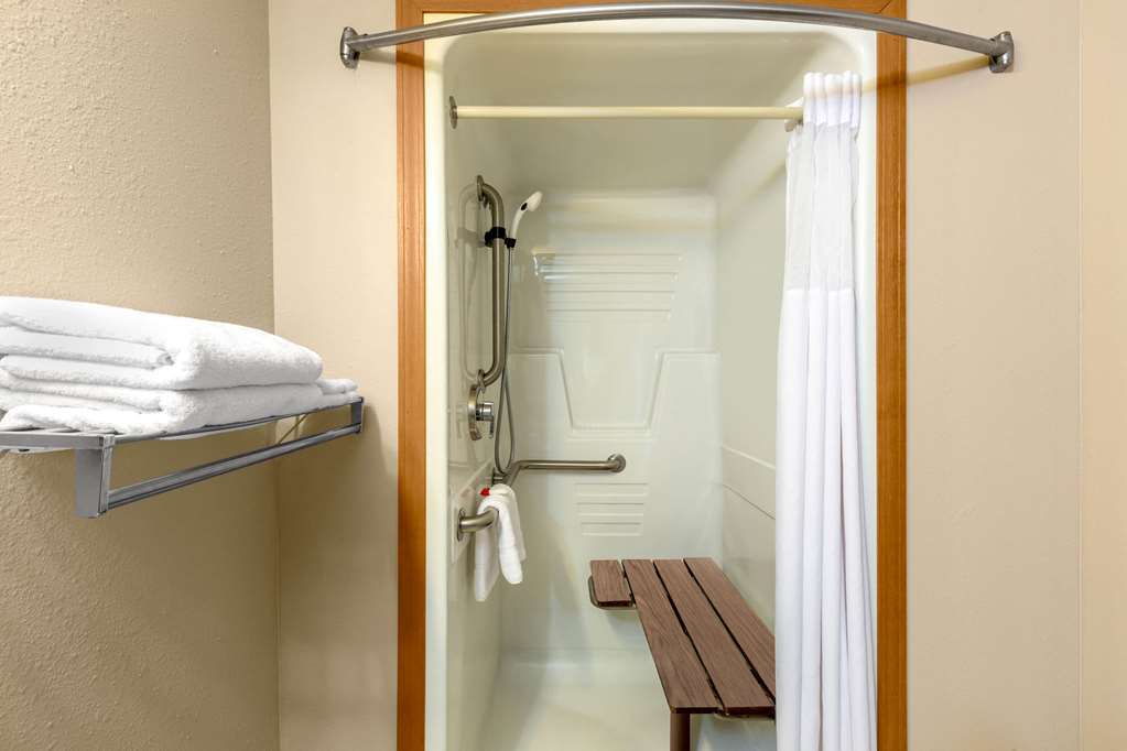 Super 8 by Wyndham Eureka Springs - photo 11