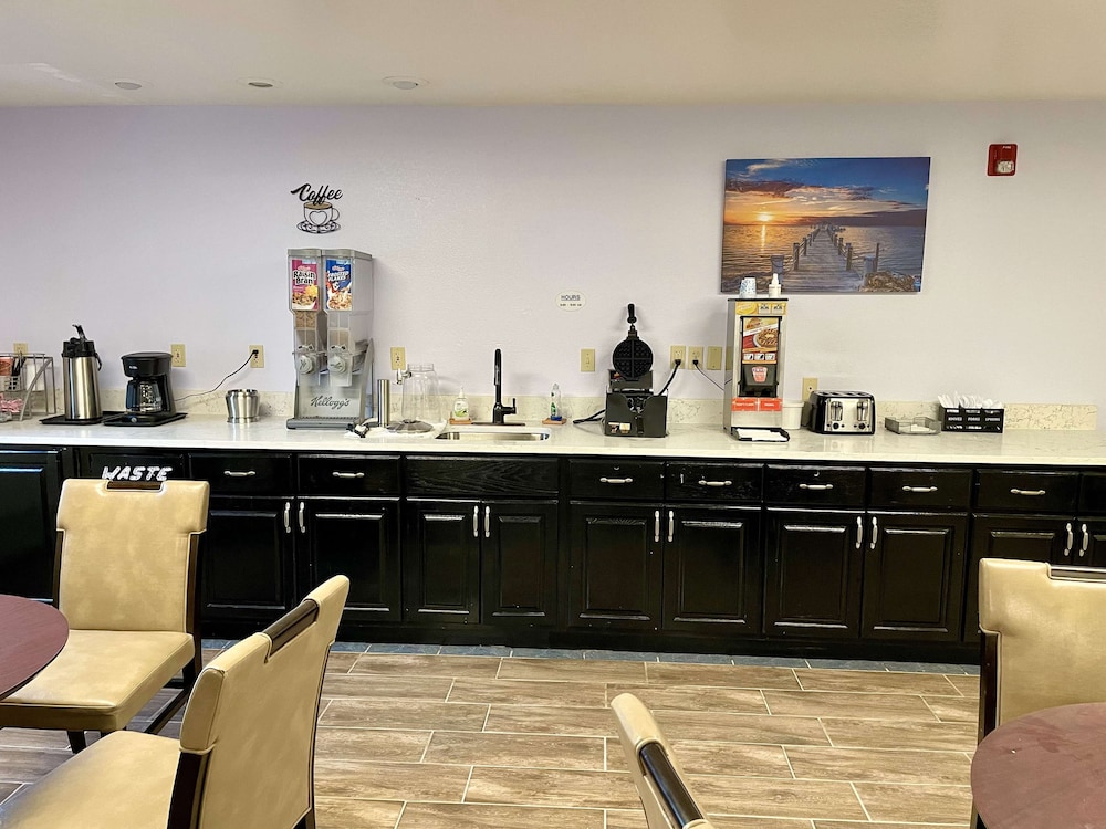 SureStay by Best Western Prince Frederick - photo 13