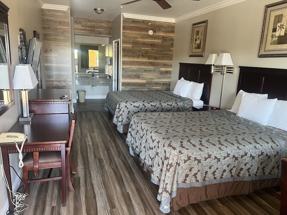 Rodeo Lodge - photo 4