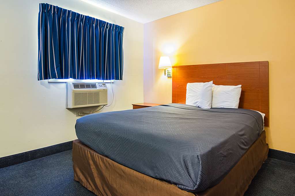 Motel 6 Fayetteville NC Fort Liberty Area - photo 6