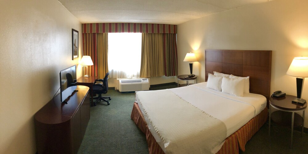 E Hotel Banquet & Conference Center - photo 15