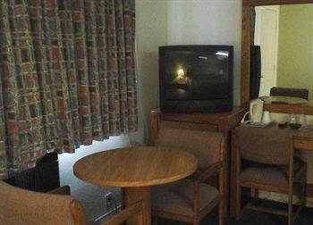 Roseburg Inn - photo 14