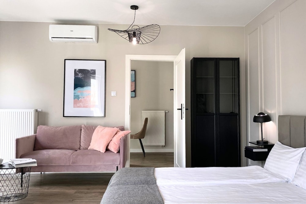 apartamenty wroc Center by the University Bridge — 4-Star Luxury Hotel in Wroclaw, Poland