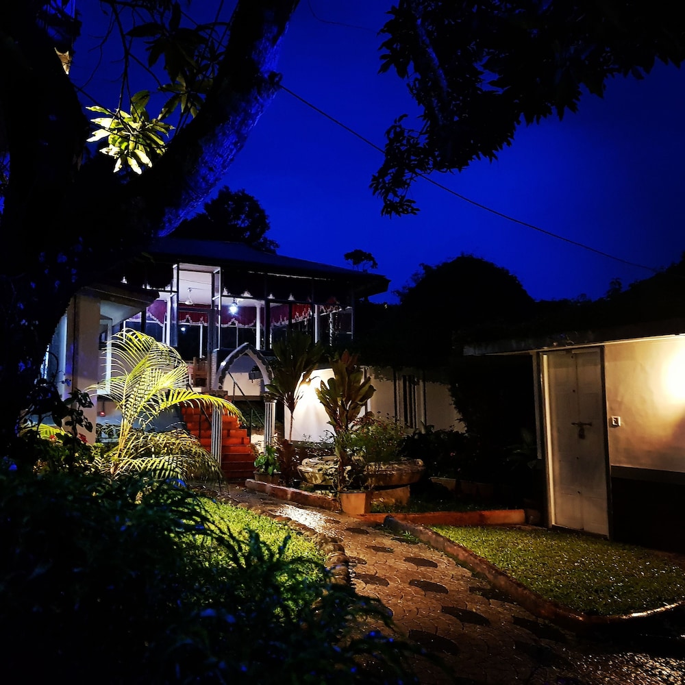Bella Vista Resort - carbon neutral hotel in Munnar