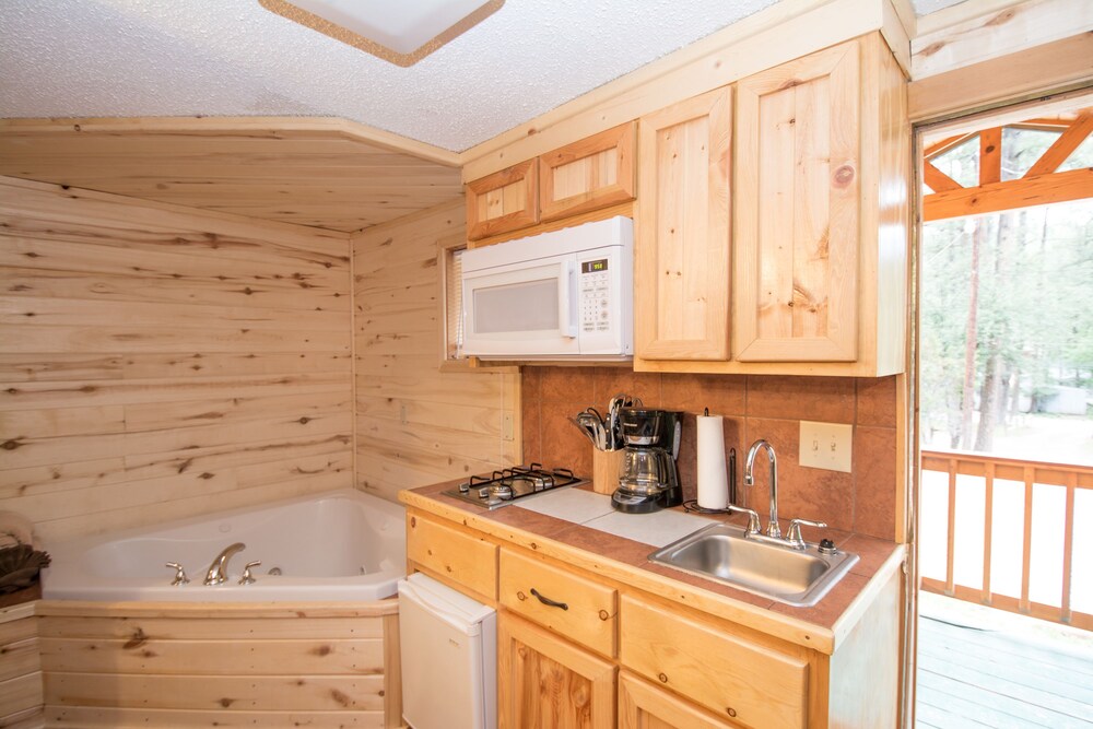 Upper Canyon Inn & Cabins - photo 61