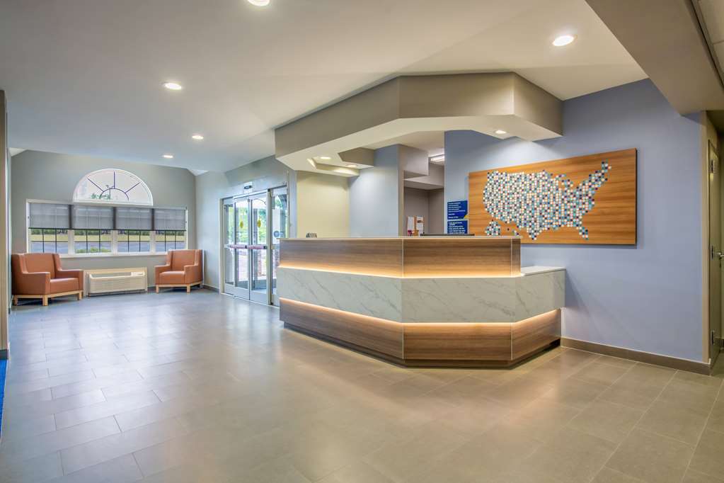 Microtel Inn & Suites by Wyndham Anderson Clemson - photo 5