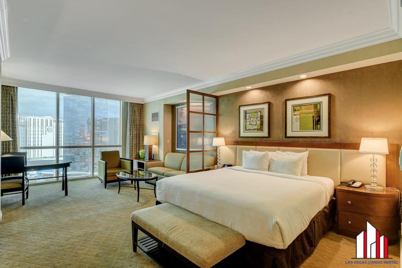 MGM Signature 22 611 Strip View Jacuzzi Studio