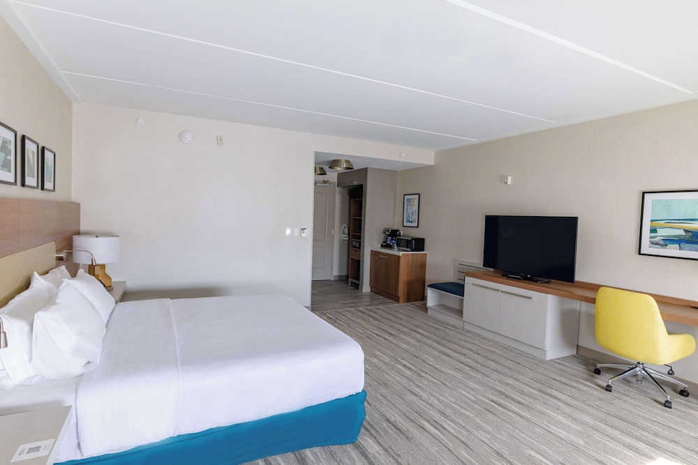 Hilton Garden Inn Lakewood - photo 19