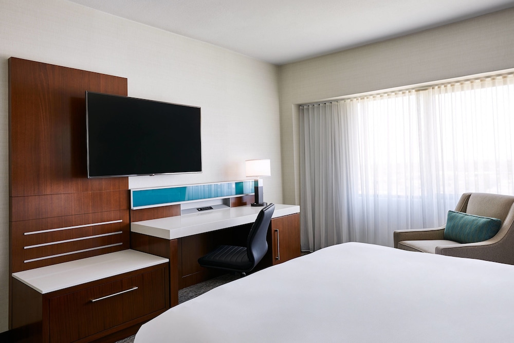 Delta Hotels by Marriott Phoenix Mesa - photo 3