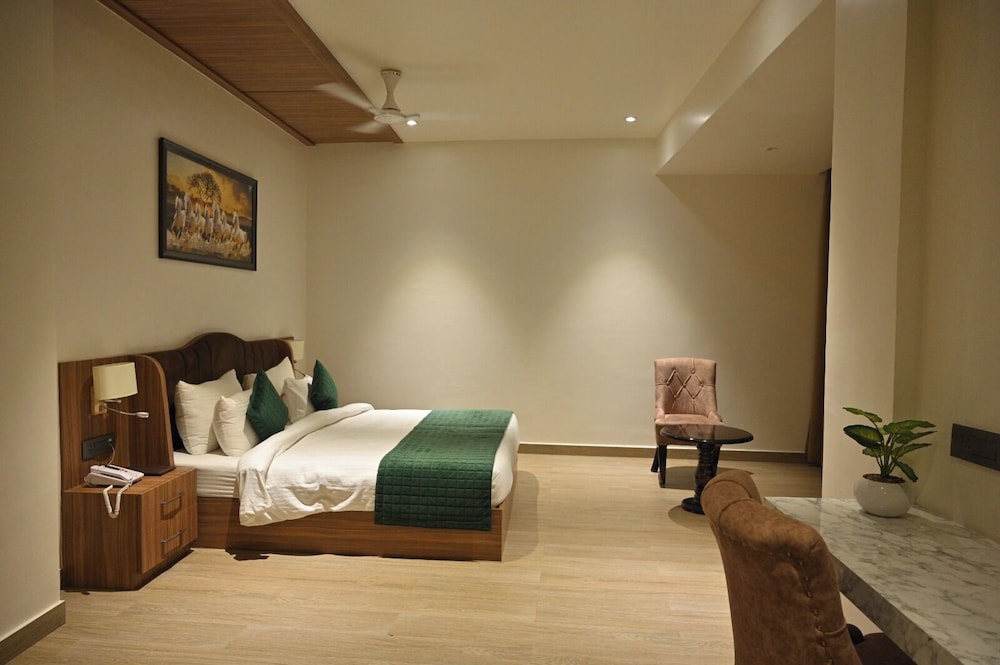 Hotel Gold In Leaf in Aligarh, India