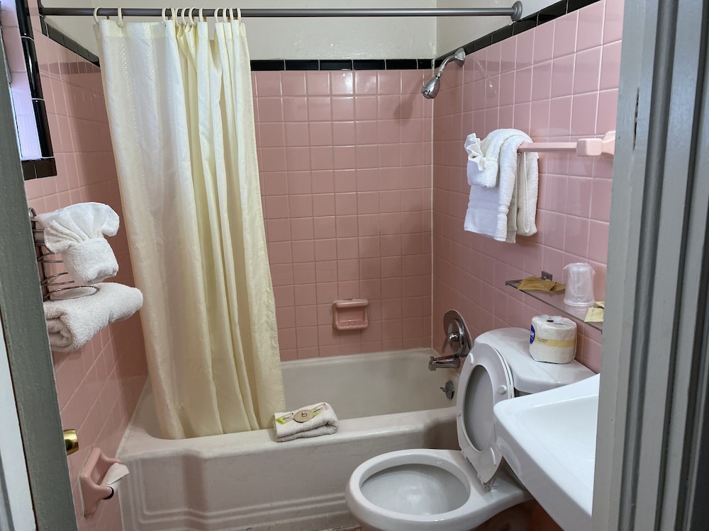 Ranger Motel - photo 16