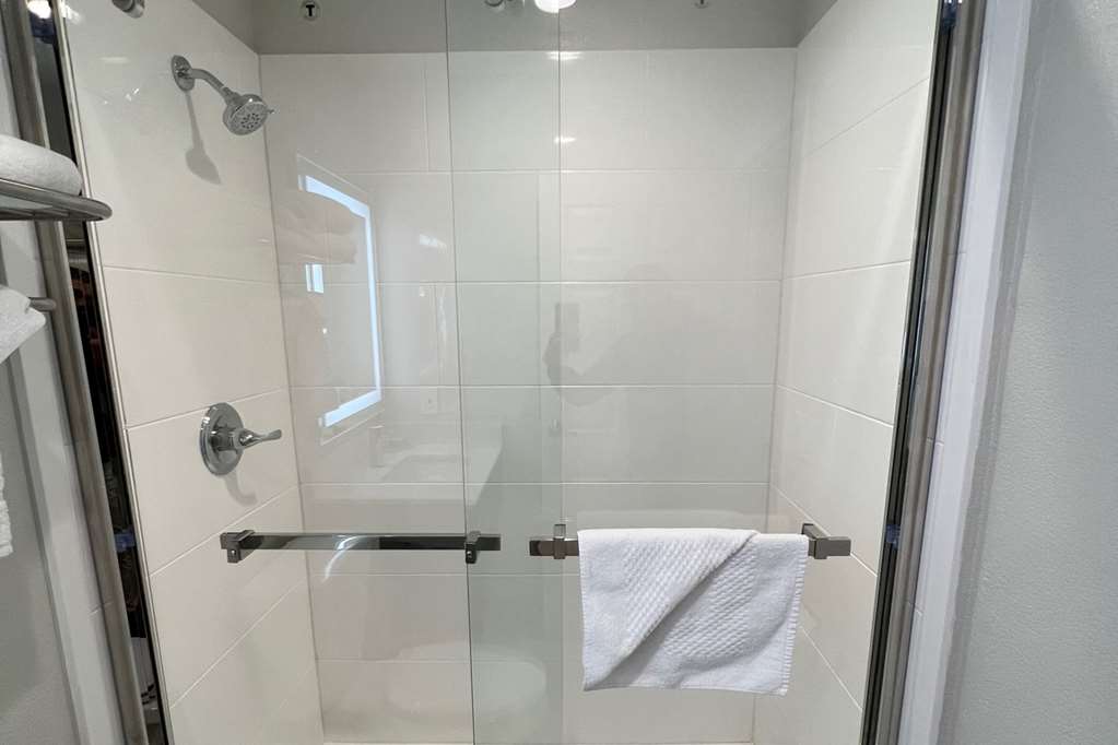 Quality Inn Tracy I 205 - photo 8