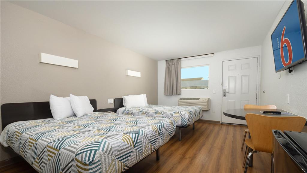 Motel 6 Ontario Airport - photo 4