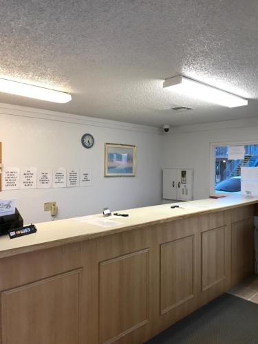 Country Inn Motel - photo 9