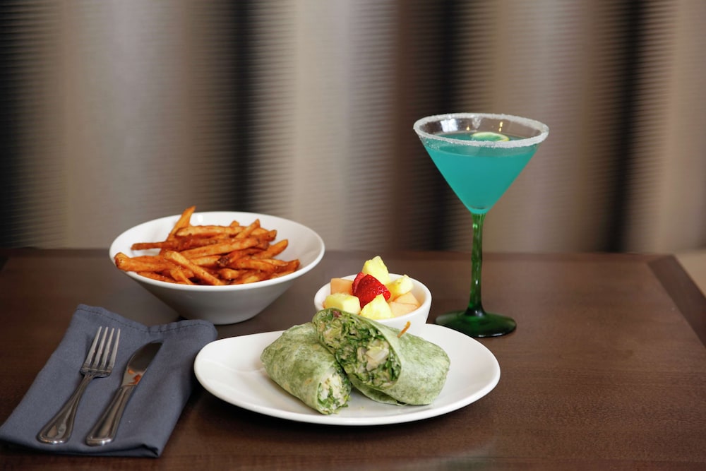DoubleTree by Hilton Hotel Biloxi - photo 39