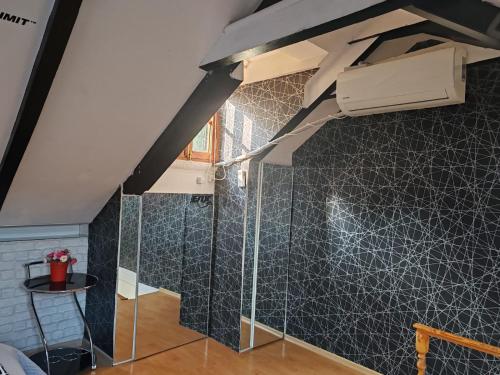 Comfortable Apartment In The Old Tbilisi