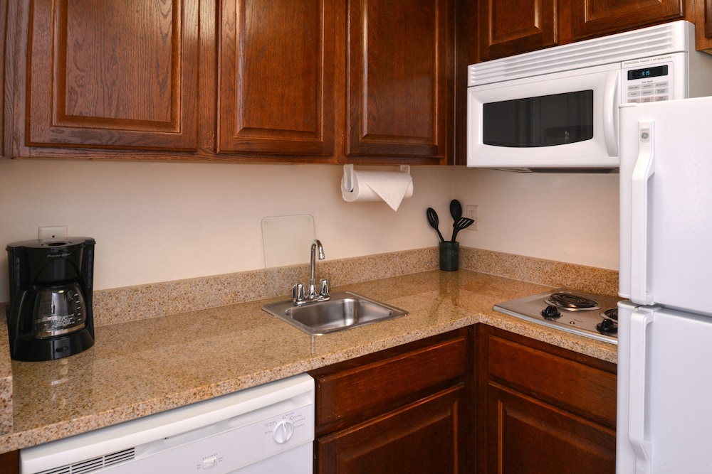 Staybridge Suites Indianapolis Airport by IHG - photo 59