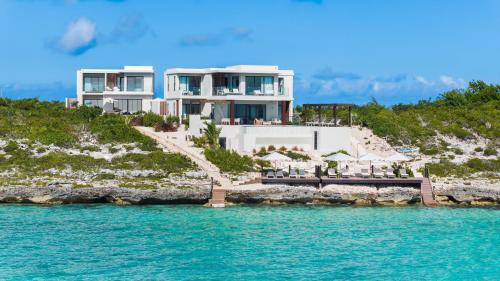 Villa Julia — 4-Star Luxury Hotel in Providenciales, Turks and Caicos Islands