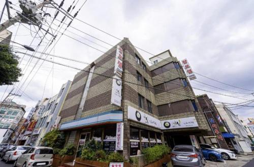 Jeju Top Motel - carbon neutral hotel in Jeju City