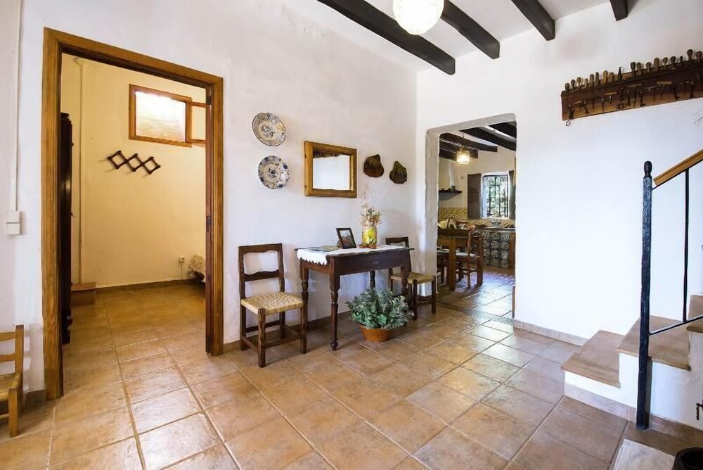 Murtera Traditional country manor house for 9 people 5 bedrooms and 4 bathrooms near Sant Llorenç — 4-Star Luxury Hotel in Manacor, Spain