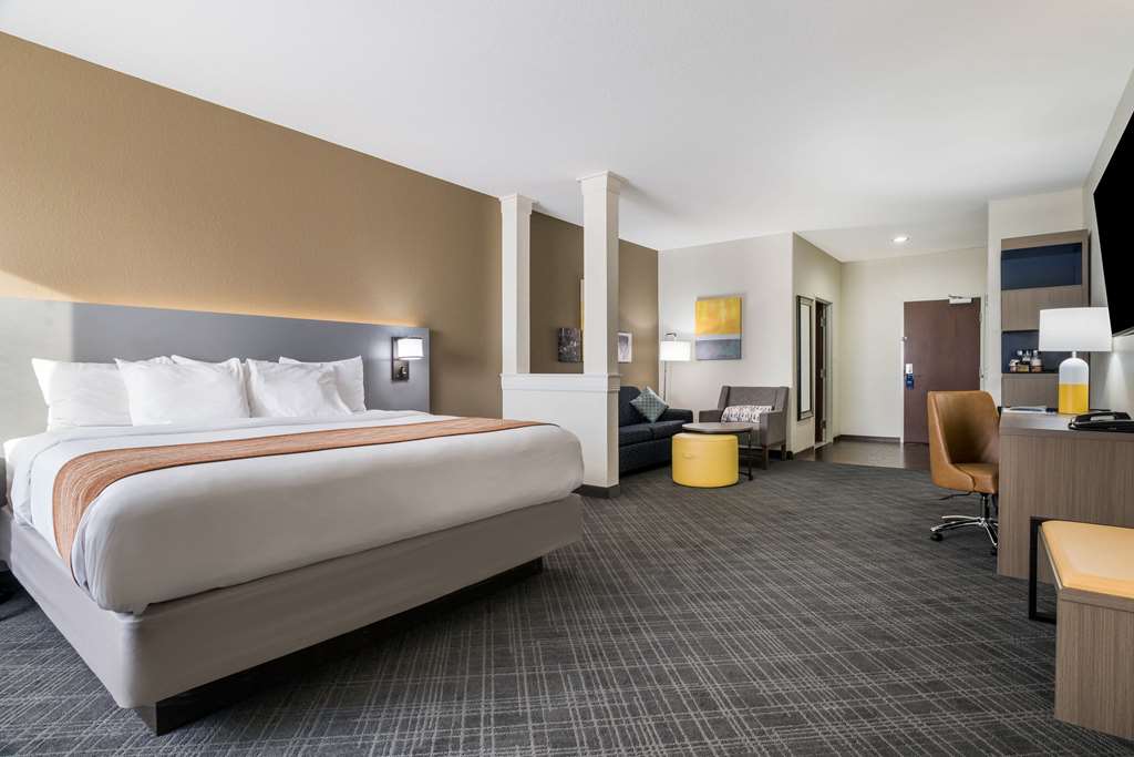 Comfort Inn & Suites Victoria North - photo 32