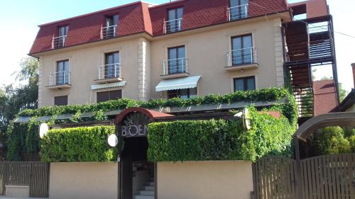 Boem Hotel — hotel in Pozarevac