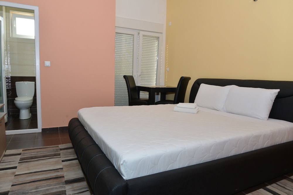 Konstantin Hotel — Unknown City — photo 3