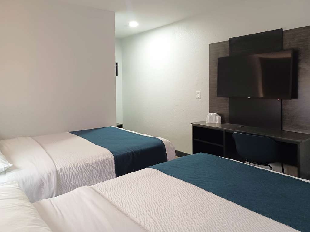 Motel 6 Fresno CA Blackstone North - photo 14