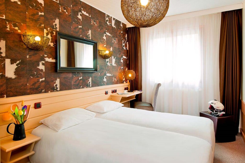 Hôtel Restaurant la Spatule Logis du Jura in Les Rousses, France