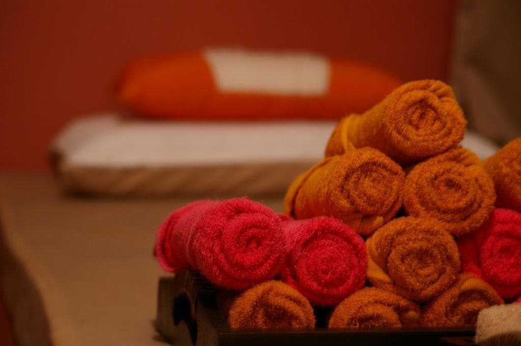 Moom Pon Khlai Hostel & Spa