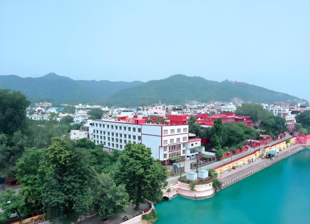 Hotel Ganga Aatitheyam in Haridwar, India