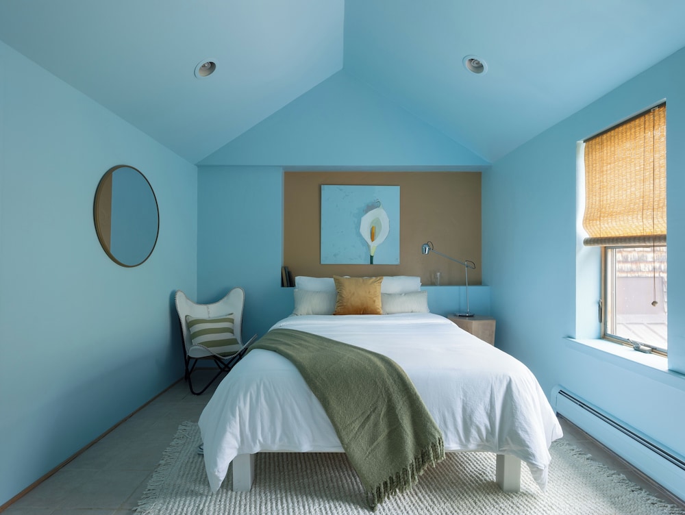The Trail in Adams Berkshires Art Hotel - photo 16