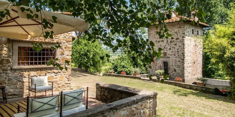 w Historic Tower w Private Pool Near Florence — 4-Star Luxury Hotel in Florence, Italy