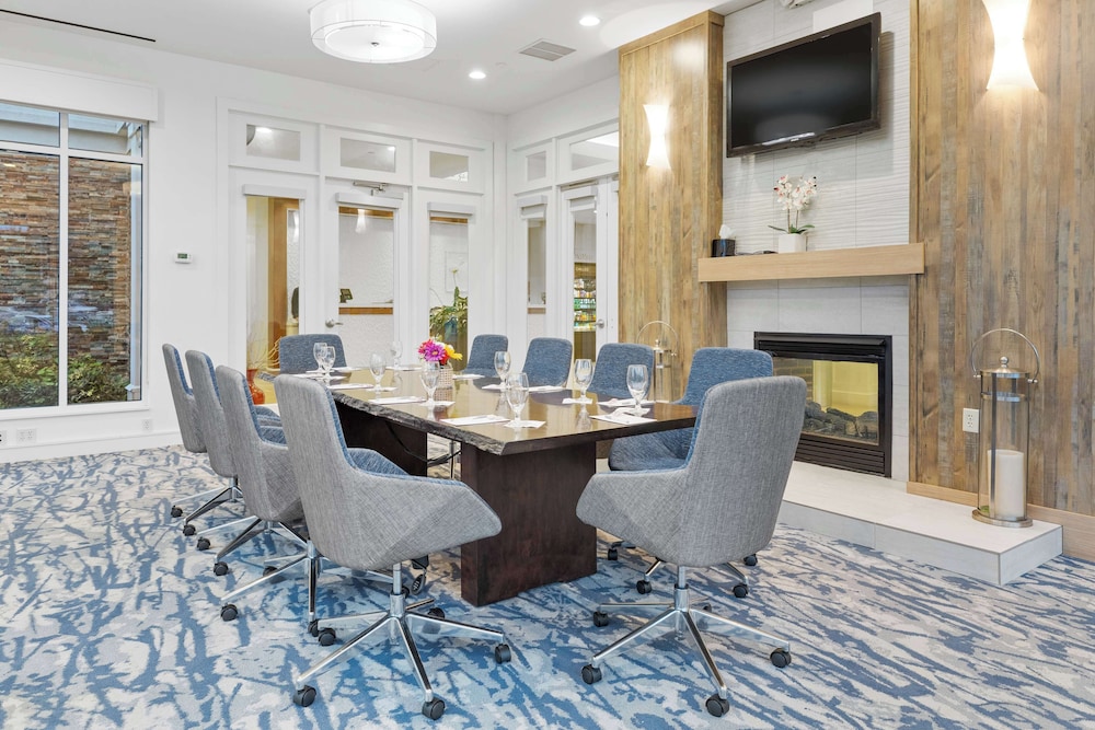 Hilton Garden Inn Auburn - photo 3