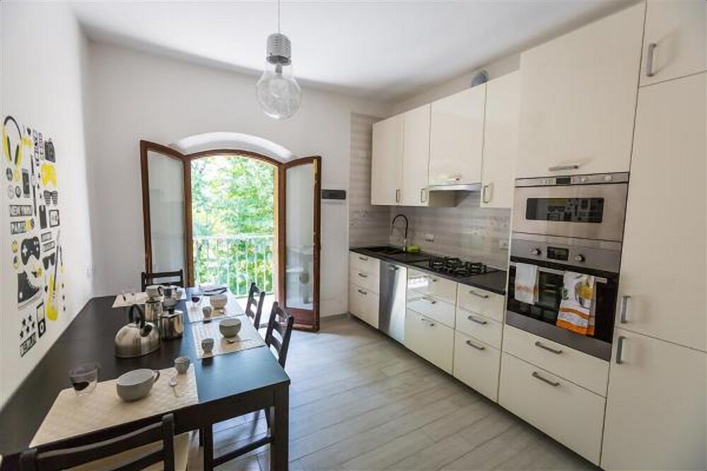 Bologna Butterfly Apartment — 4-Star Luxury Hotel in Bologna, Italy
