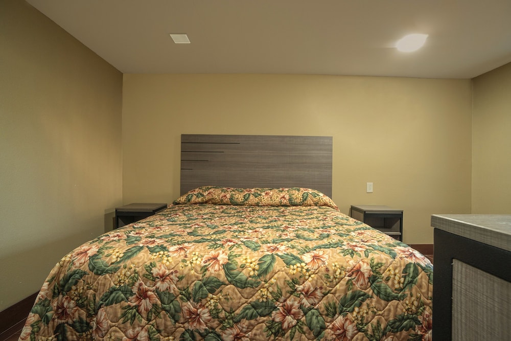Days Inn by Wyndham Aransas Pass - photo 10